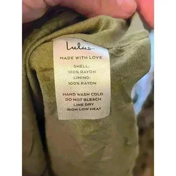 Lulus floral dress size medium in excellent condition - Picture 9 of 10